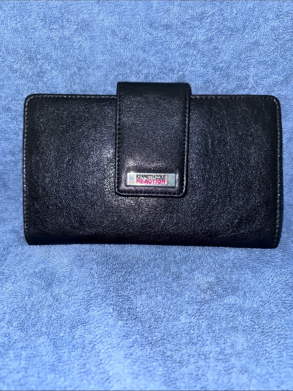 Kenneth Cole Reaction Black Leather Trifold Wallet